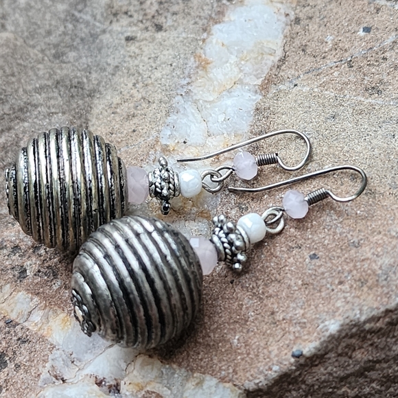 Vintage Silver Ballon Earrings Boho Gypsy Artisan Jewelry Small Crystals - Picture 2 of 7